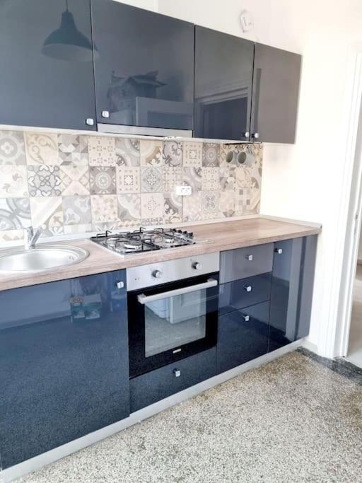 Cozy Apartment Near City Center Bucureşti Eksteriør bilde